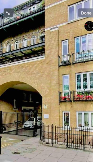 A Beautiful Stylish 2 Bedroom Apartment -City Of London Ngoại thất bức ảnh